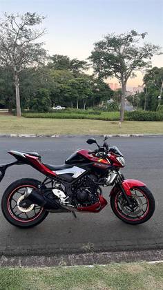 YAMAHA MT-03 